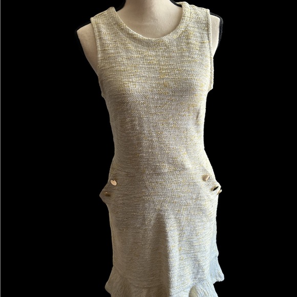 Loft Size 4 - Picture 2 of 14